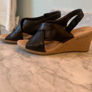 Women’s black strap espadrille